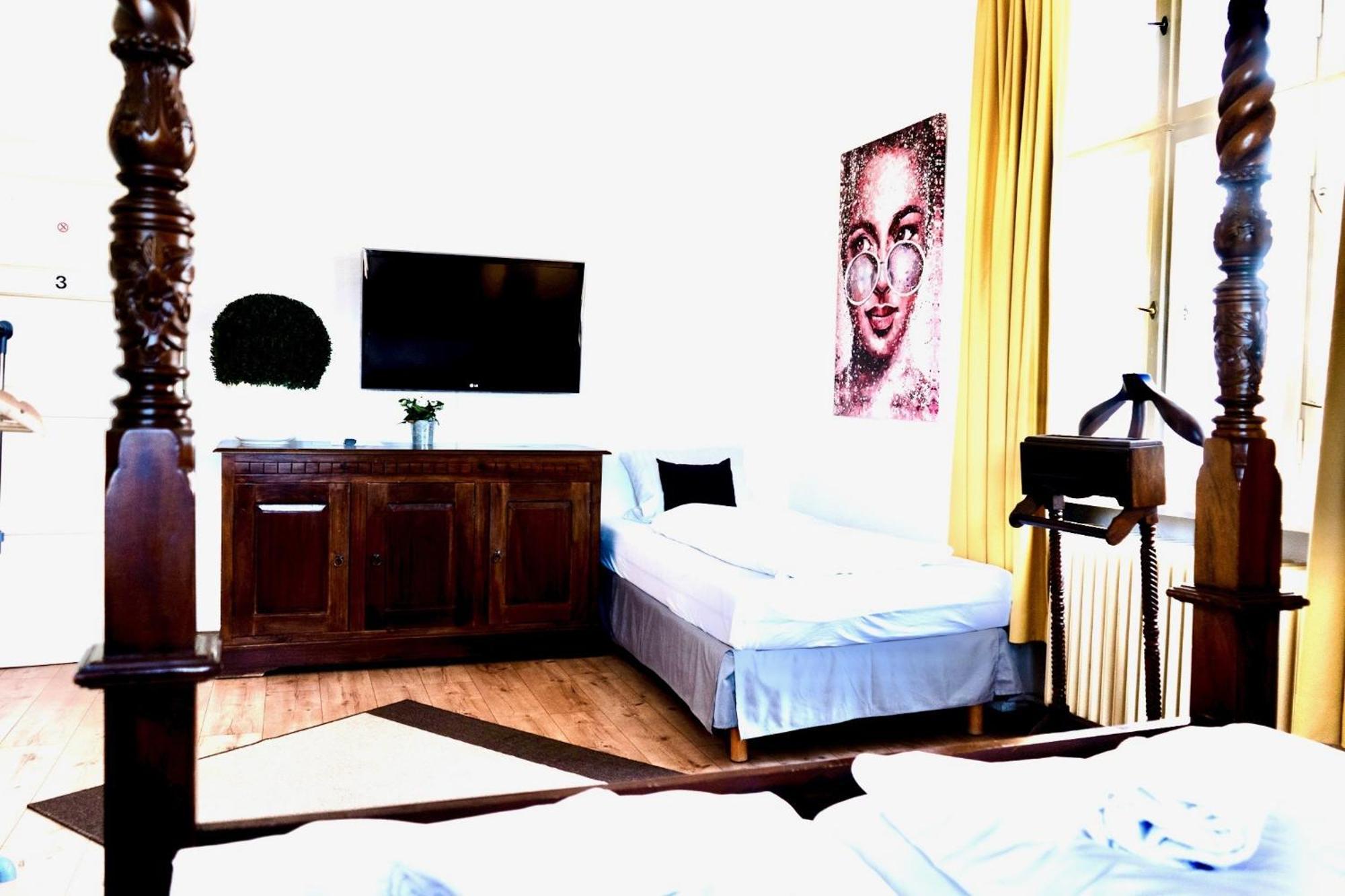 Nest 2*